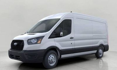 2025 Ford Transit Medium Roof