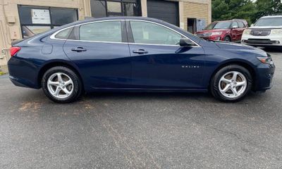 2018 Chevrolet Malibu LS 1FL
