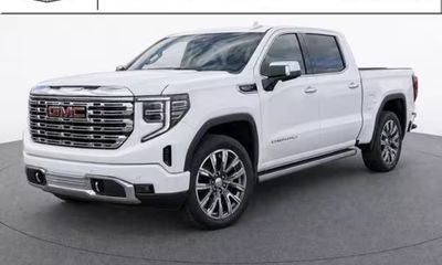 2023 GMC Sierra Denali