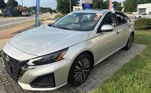 2024 Nissan Altima SV