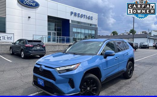2024 Toyota RAV4 SE