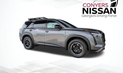 2026 Nissan Pathfinder SV