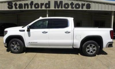 2025 GMC Sierra SLT
