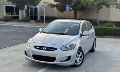 2017 Hyundai Accent SE Base