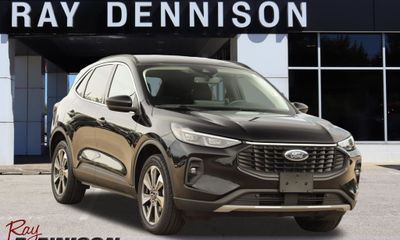 2025 Ford Escape Platinum