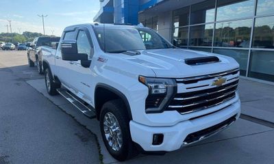 2024 Chevrolet Silverado HD LTZ