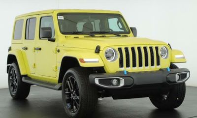 2023 Jeep Wrangler Sahara 4XE