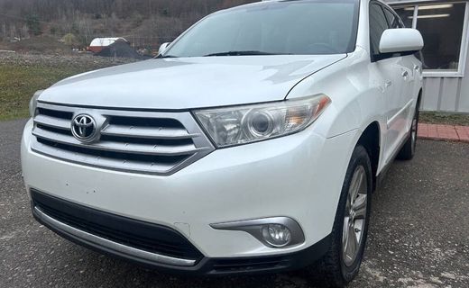 2013 Toyota Highlander Base