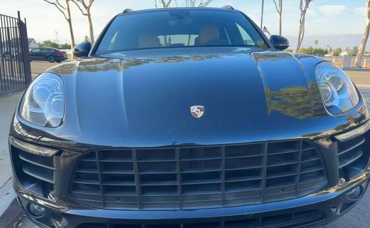 2018 Porsche Macan S