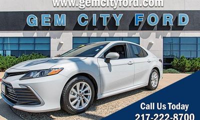 2024 Toyota Camry LE