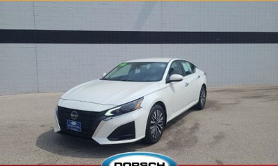 2023 Nissan Altima SV