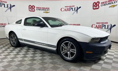 2012 Ford Mustang V6 Coupe