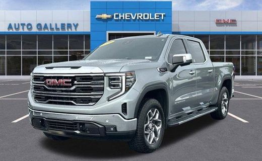 2026 GMC Sierra SLT