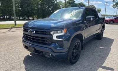 2022 Chevrolet Silverado RST