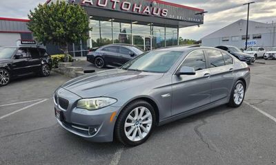 2013 BMW 528xi 528i xDrive Sedan
