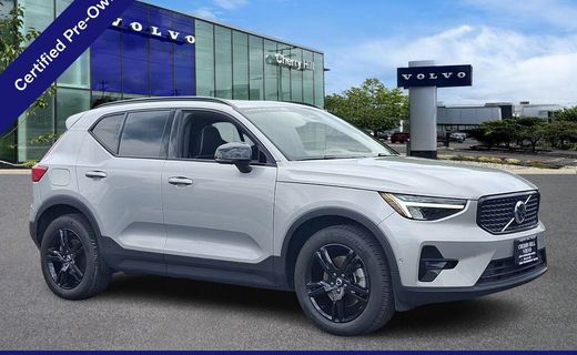 2023 Volvo XC40 Plus Dark