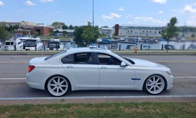 2012 BMW 740I