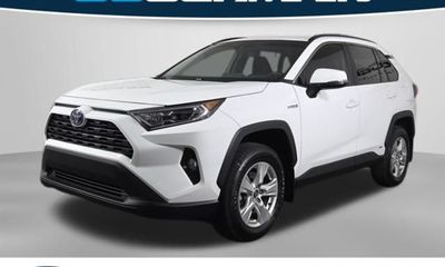 2021 Toyota RAV4 XLE HV