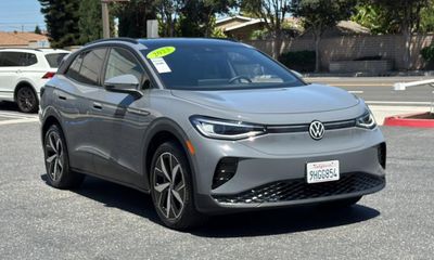 2023 Volkswagen ID 4 Pro S