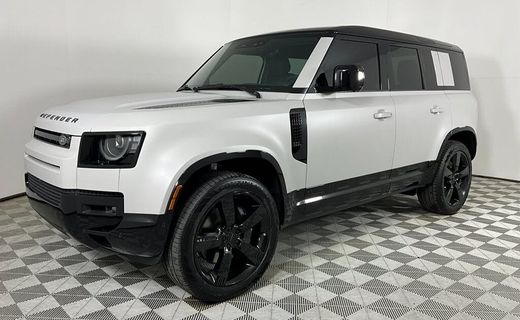 2026 Land Rover Defender 110 SE