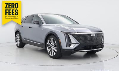 2024 Cadillac Lyriq LUX 3