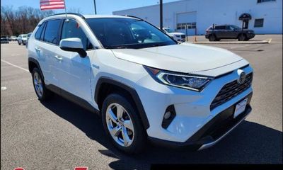 2020 Toyota RAV4 Limited HV