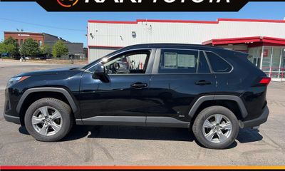 2023 Toyota RAV4 LE