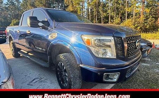 2017 Nissan Titan