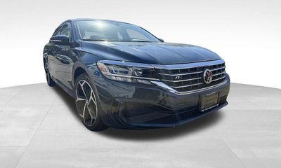 2020 Volkswagen Passat R Line