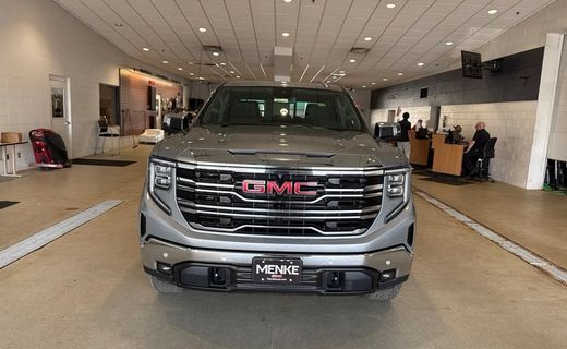 2026 GMC Sierra SLT
