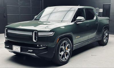 2023 Rivian R1T Adventure