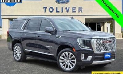 2024 GMC Yukon SLT