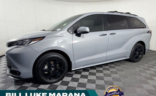 2025 Toyota Sienna XSE