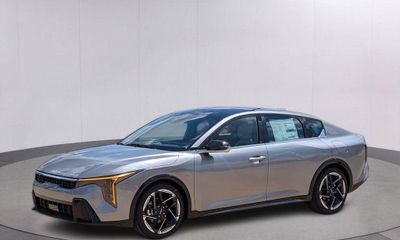 2026 Kia K4 GT Line