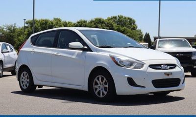2014 Hyundai Accent GS GLS