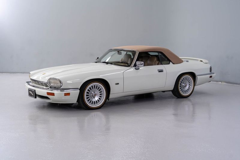 1995 Jaguar XJS — a typically priced live listing