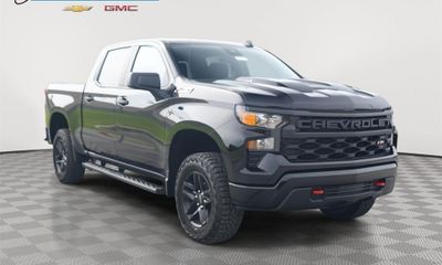 2026 Chevrolet Silverado Trail Boss Custom