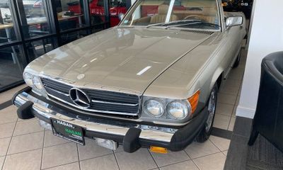 1988 Mercedes-Benz 560 560SL