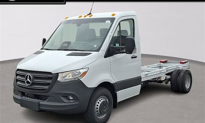 2025 Mercedes-Benz Sprinter 907 VS30
