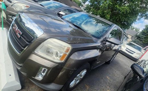 2010 GMC Terrain SLE 1