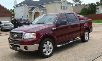 2006 Ford F-150 SuperCrew 139 Lariat