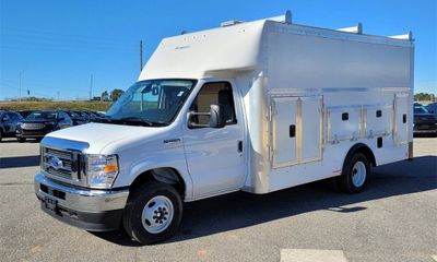 2024 Ford E-450 Super Duty