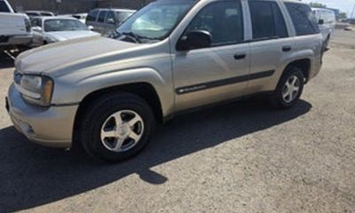 2004 Chevrolet Trailblazer LS