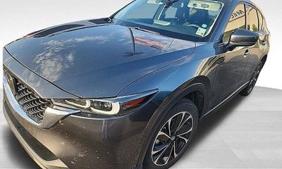 2022 Mazda CX-5 Premium Package