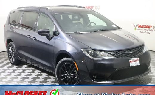 2020 Chrysler Pacifica Touring L