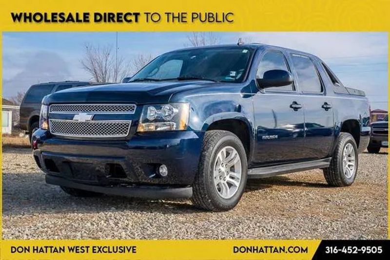 2007 Chevrolet Avalanche — a typically priced live listing