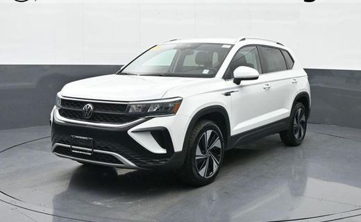 2024 Volkswagen Taos 4MOTION SE