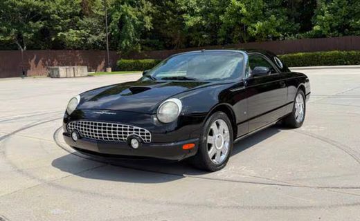 2004 Ford Thunderbird