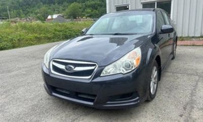 2011 Subaru Legacy Premium M R