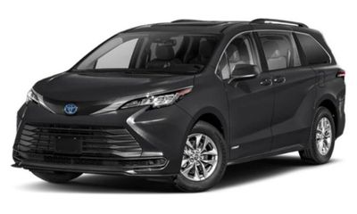 2023 Toyota Sienna LE